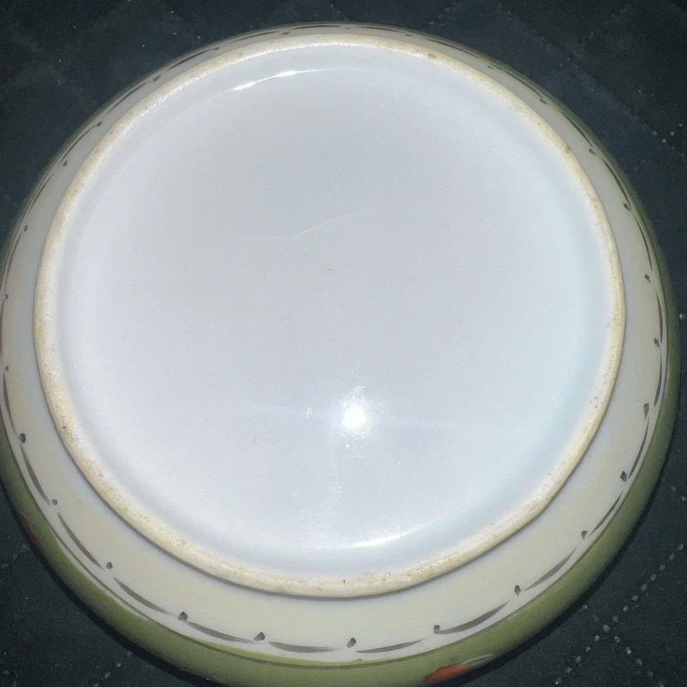 VINTAGE PORCELAIN HAND PAINTED FLORAL LIDDED TRINKET DISH POWDER Jewelry JAR .